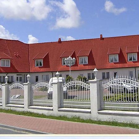 Rezydencja Nad Jeziorem Lebsko Leba Ngoại thất bức ảnh